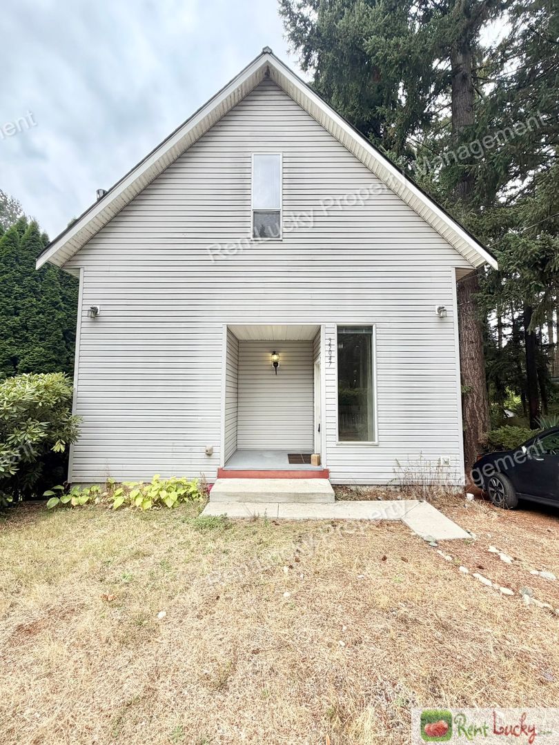 Auburn House: 35047 37th Ave S