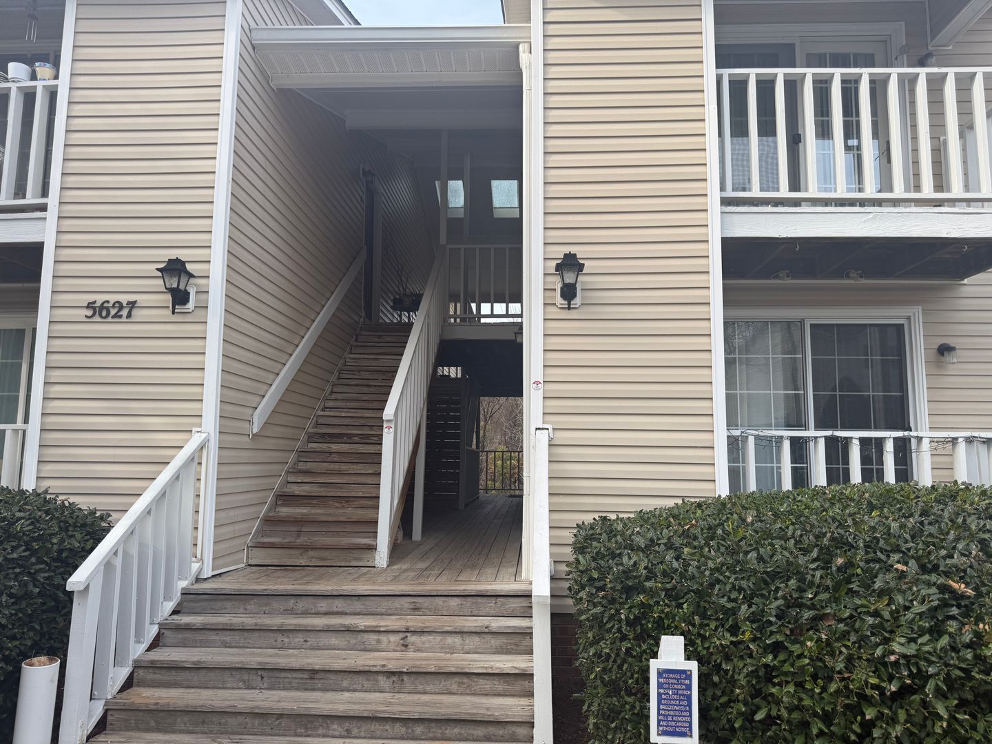 Greensboro Apartment: 5627 Hornaday Rd