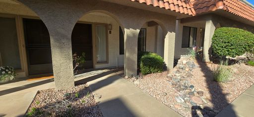 UNFURNISHED CONDO – photo 1