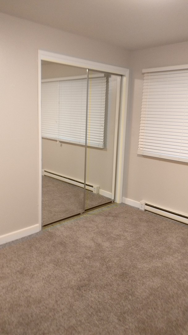 Everett Apartment: 3304 Nassau St