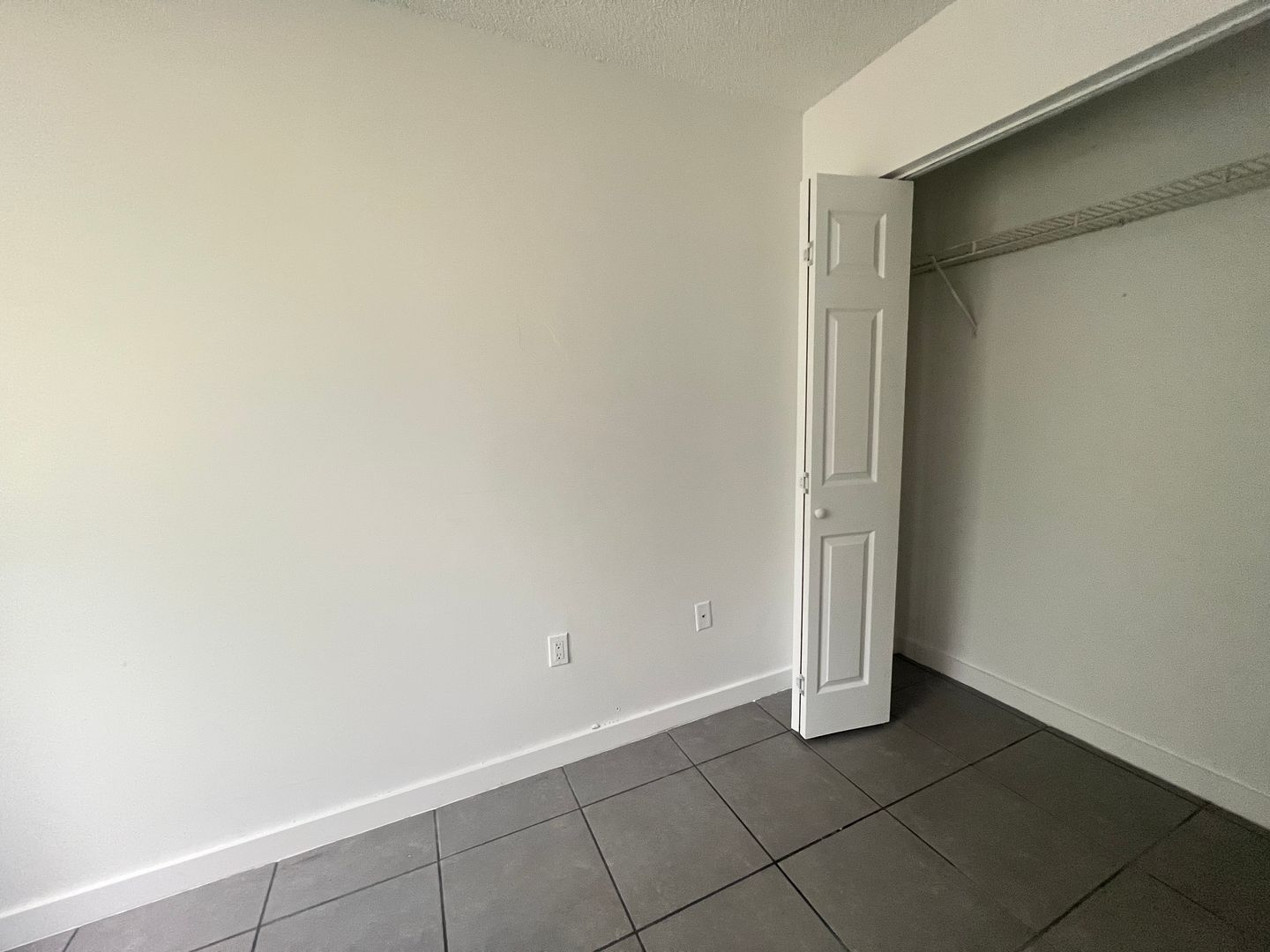 Miami Apartment: 1020 NW 7 Ave