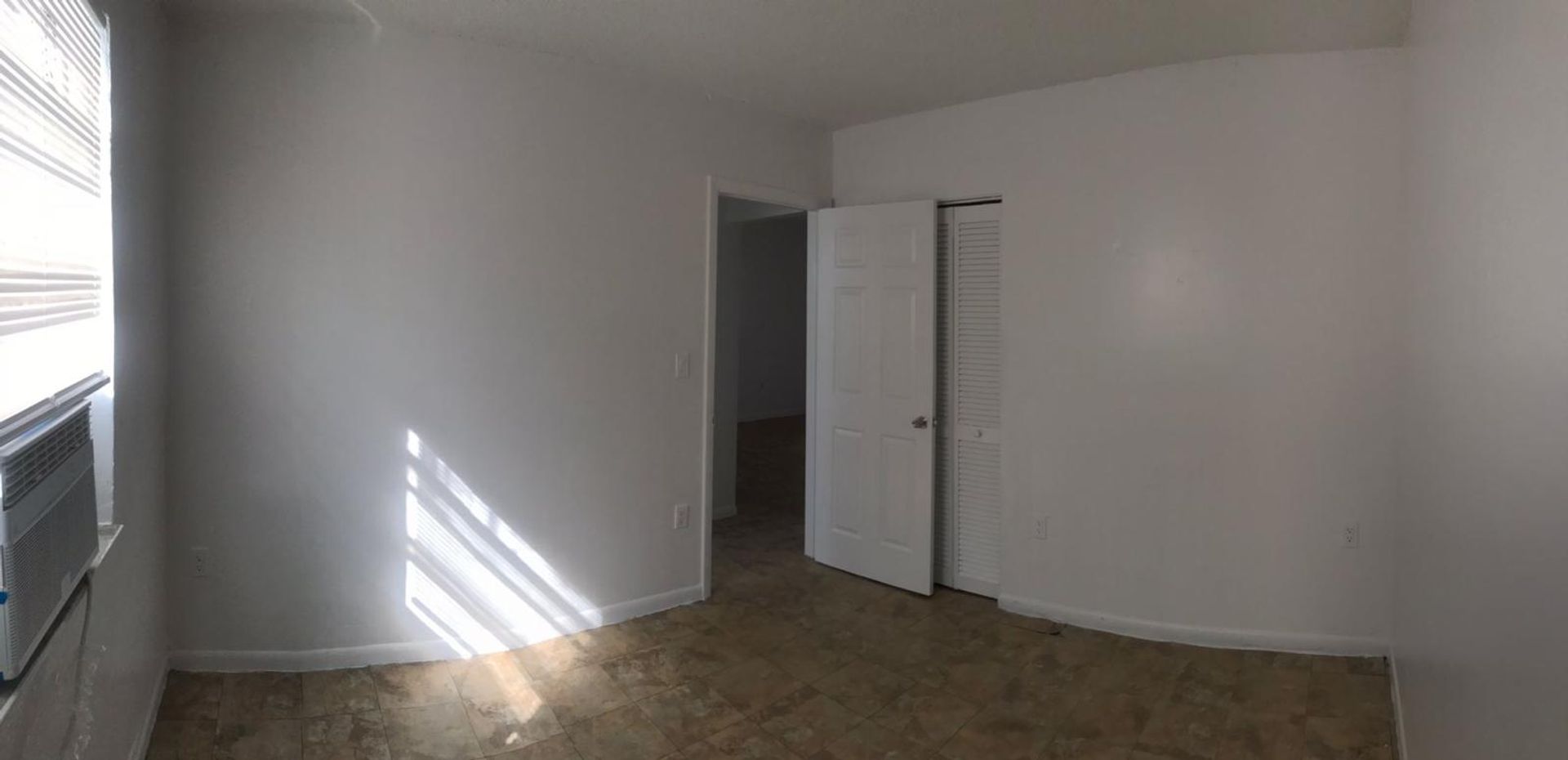 Downtown Miami - 2 Bedroom 10 of 12