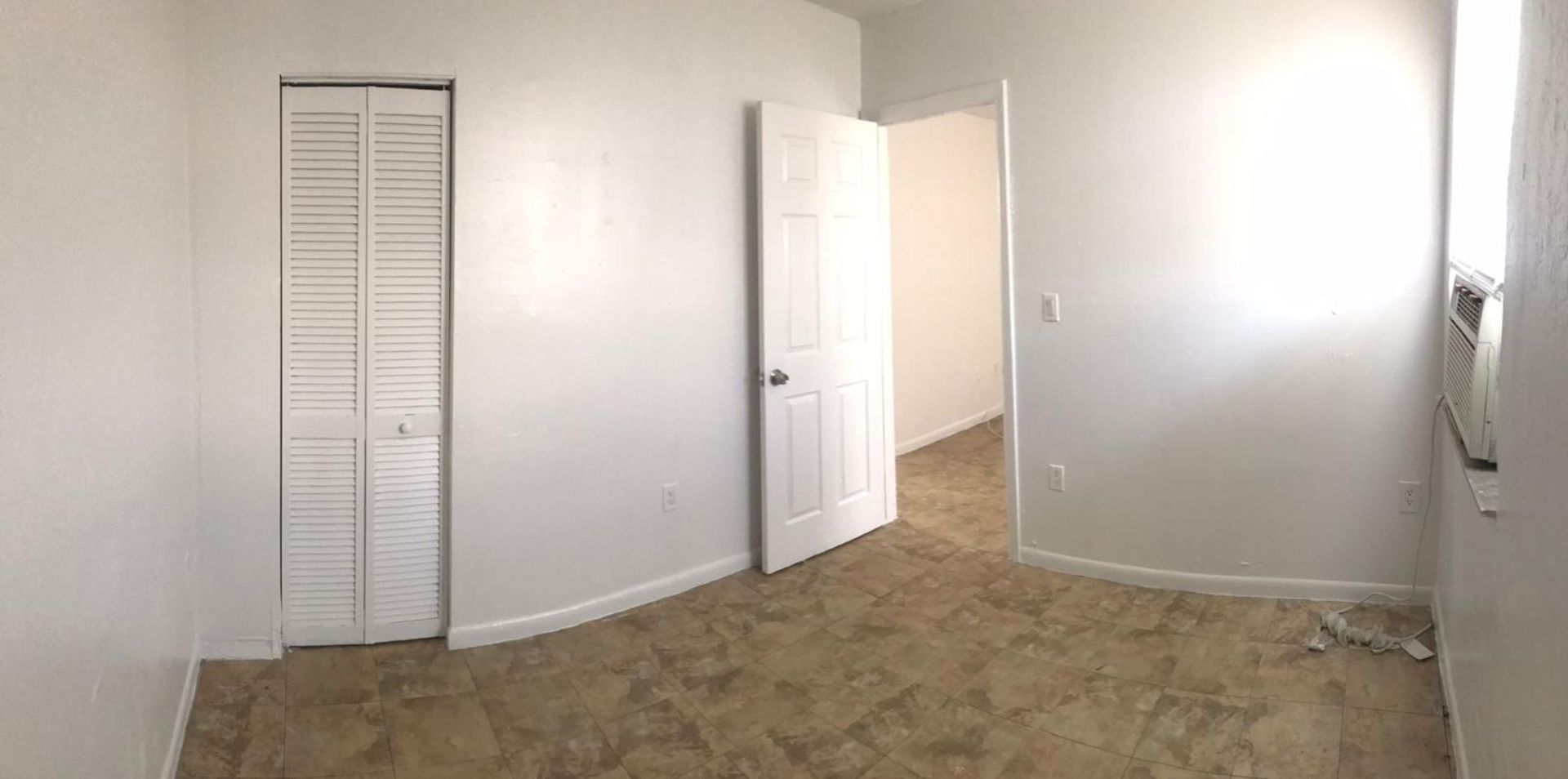 Downtown Miami - 2 Bedroom 5 of 12
