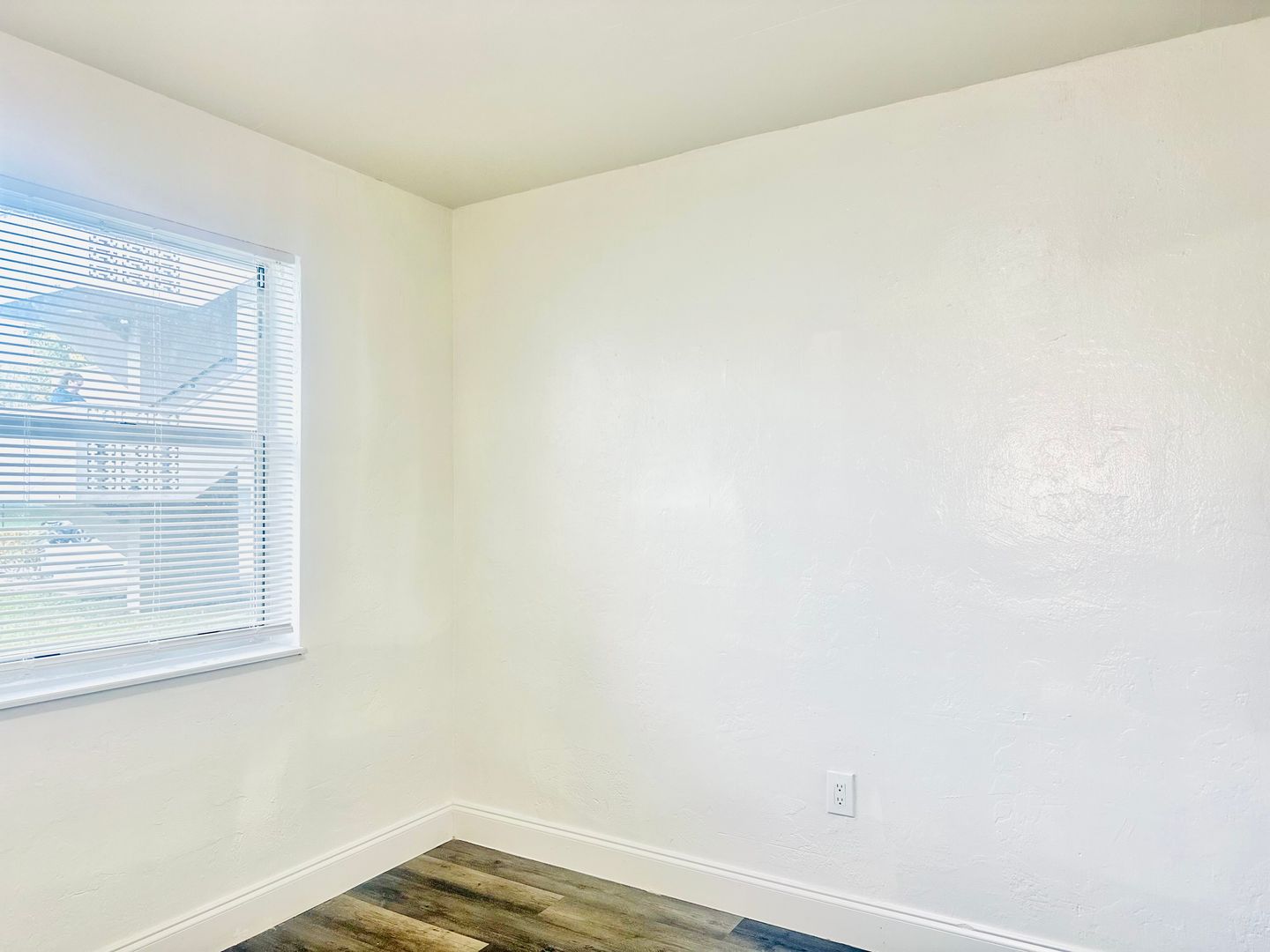 Ground Floor 2 Bedroom Near Health District BY UM & JMH 11 of 12