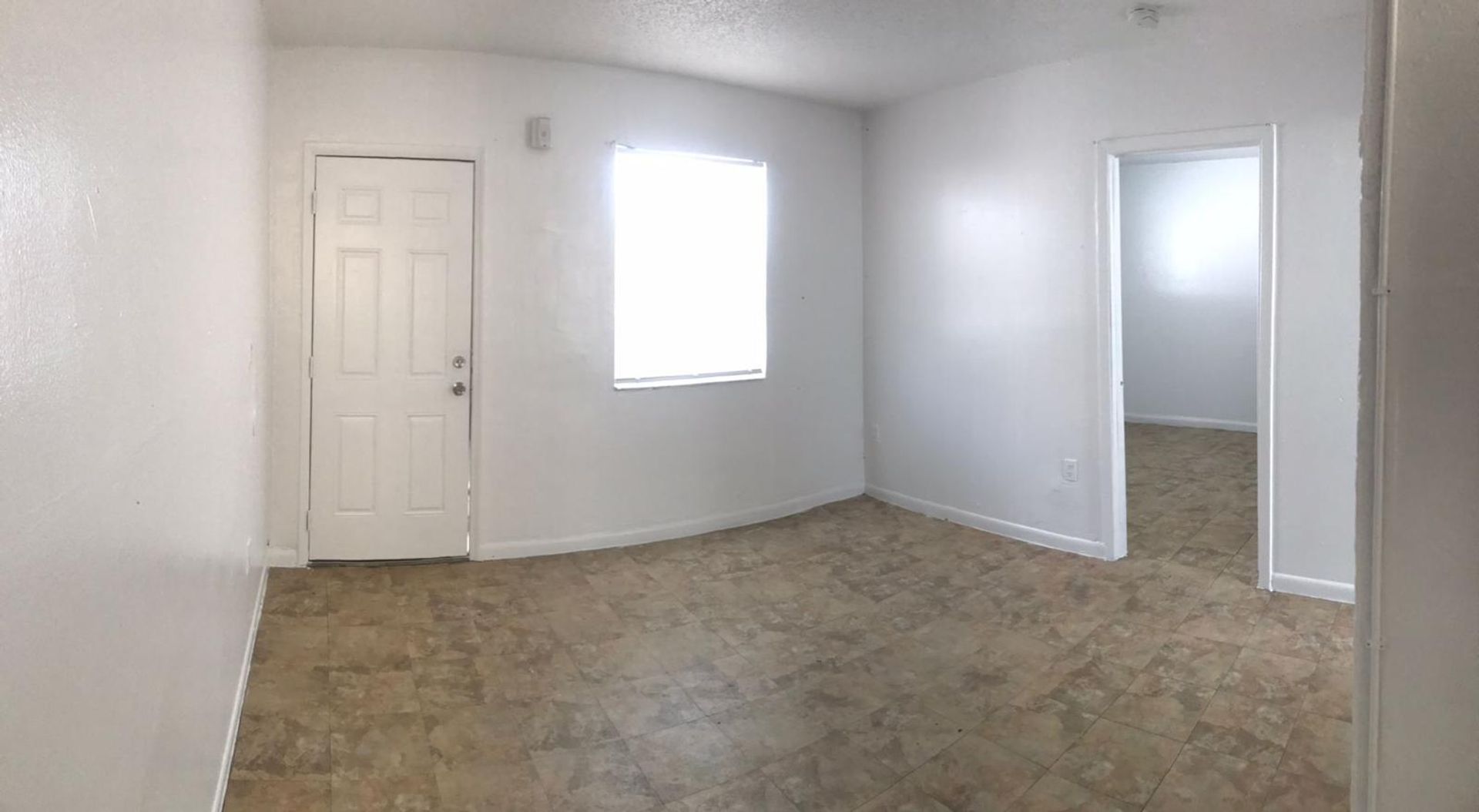 Downtown Miami - 2 Bedroom 3 of 12