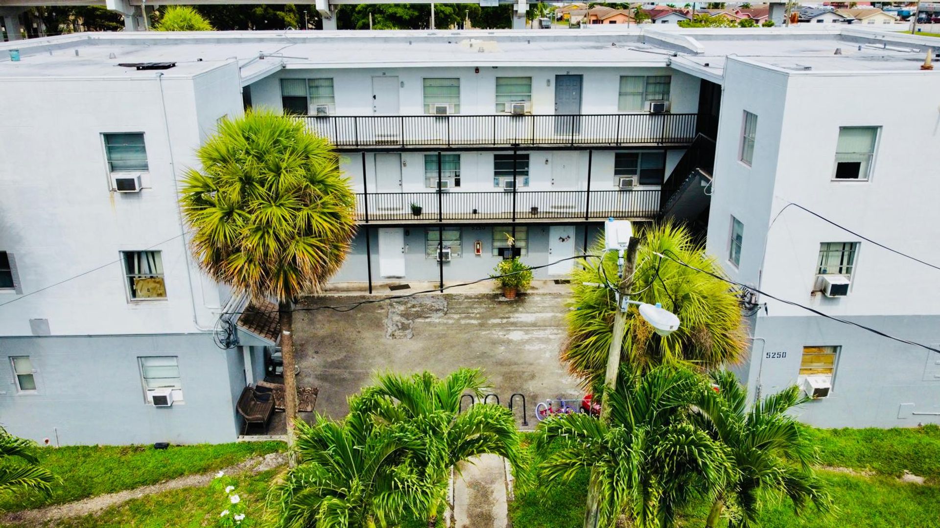 Miami Apartment: 5200 NW 26 Ave