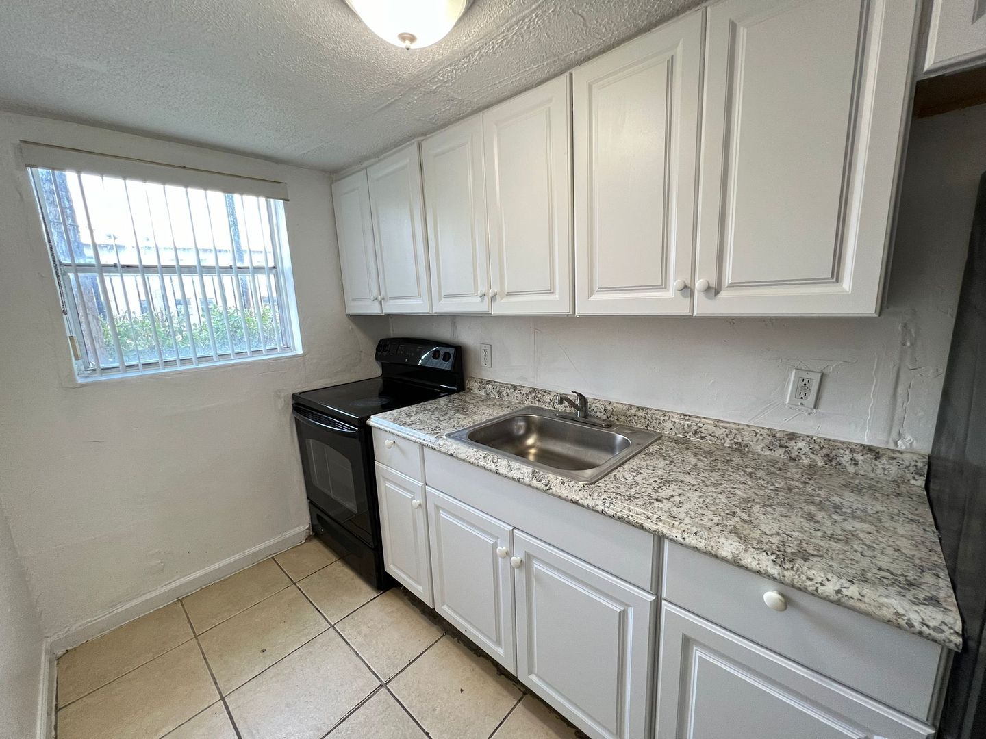 Miami Apartment: 5200 NW 26 Ave