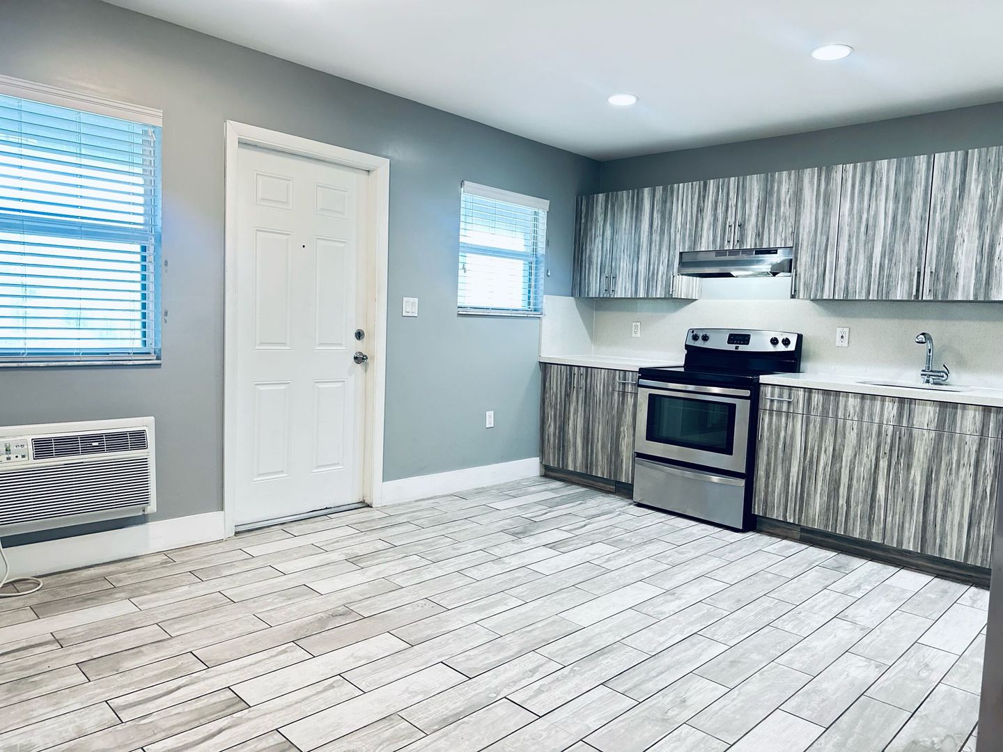 Miami Apartment: 1756 NW 2nd Court