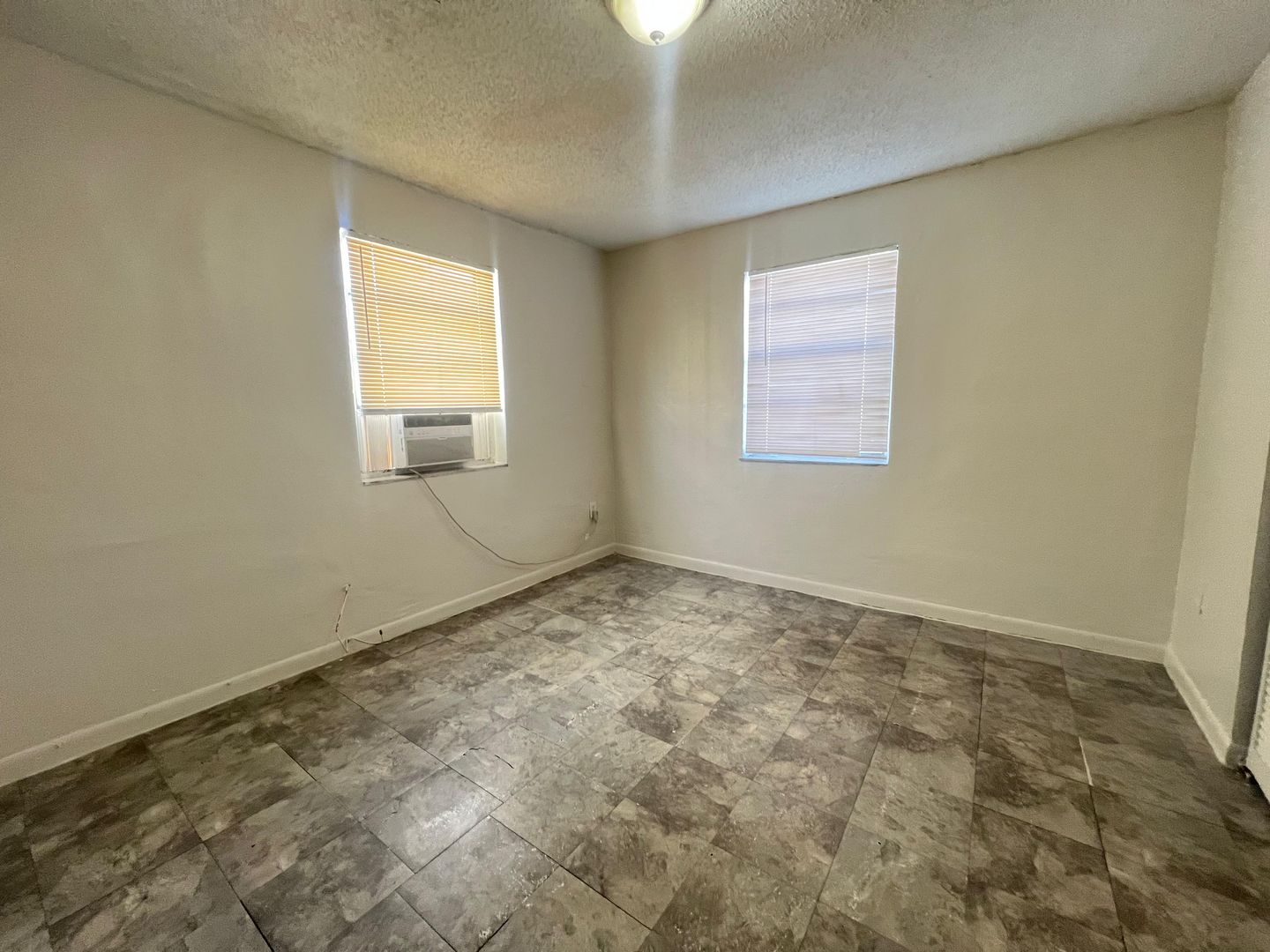 Modern Comfort: Newly Updated 2BR/1BA, Vinyl Tile Flooring, Spacious Living, Near Downtown Miami! 5 of 12