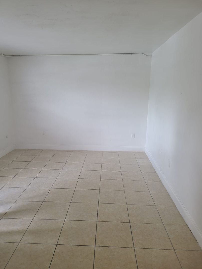 1545 Nadlan LLC 11 of 12