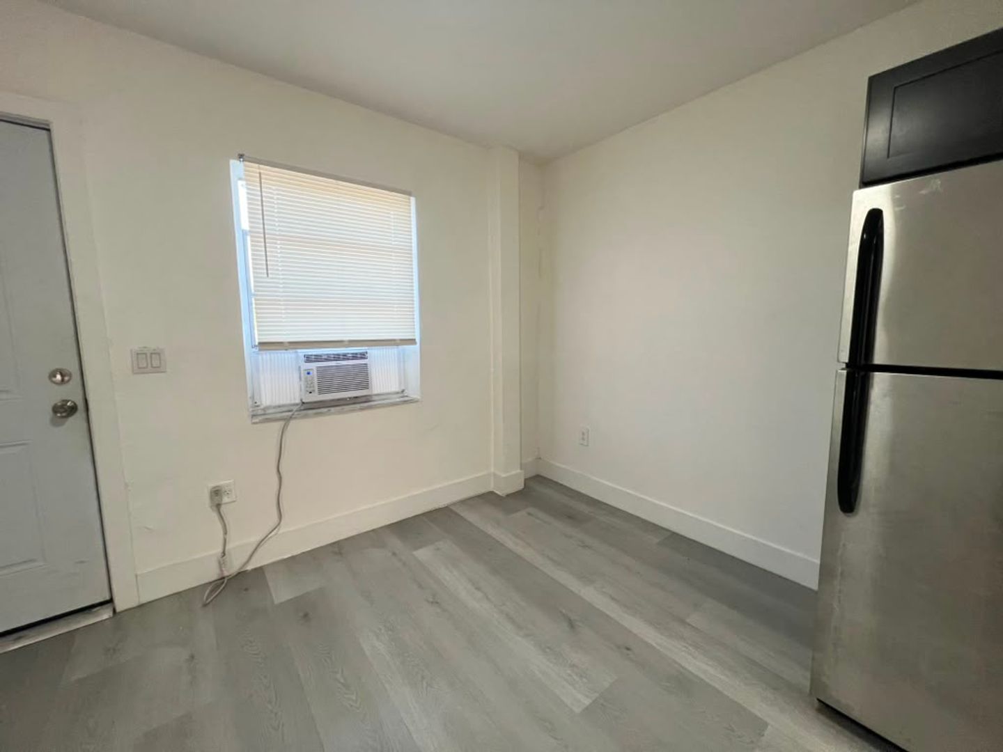 St George Apartments 3 of 9