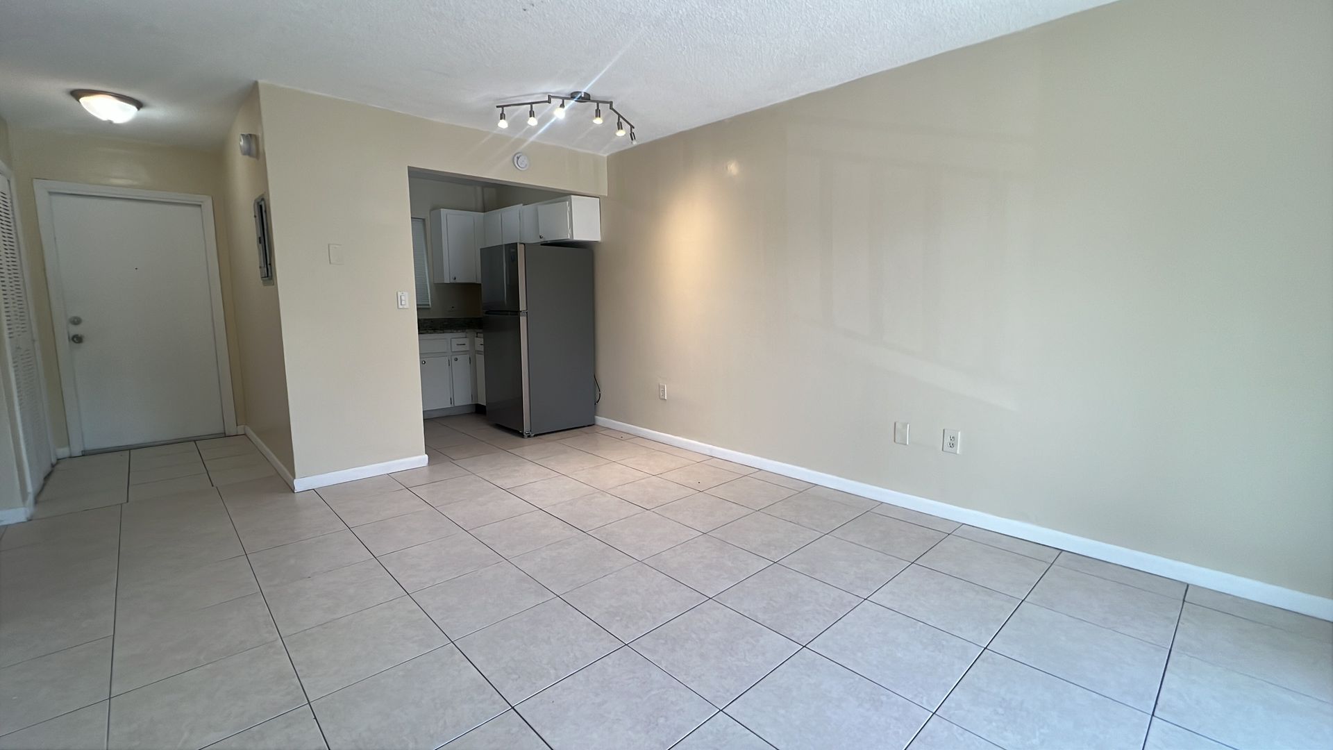 Avalon Apartments 10 of 12