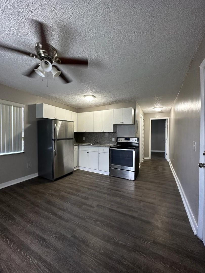 Miami Apartment: 5200 NW 26 Ave