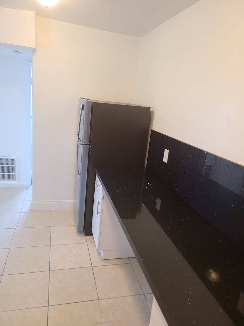 1545 Nadlan LLC 4 of 12