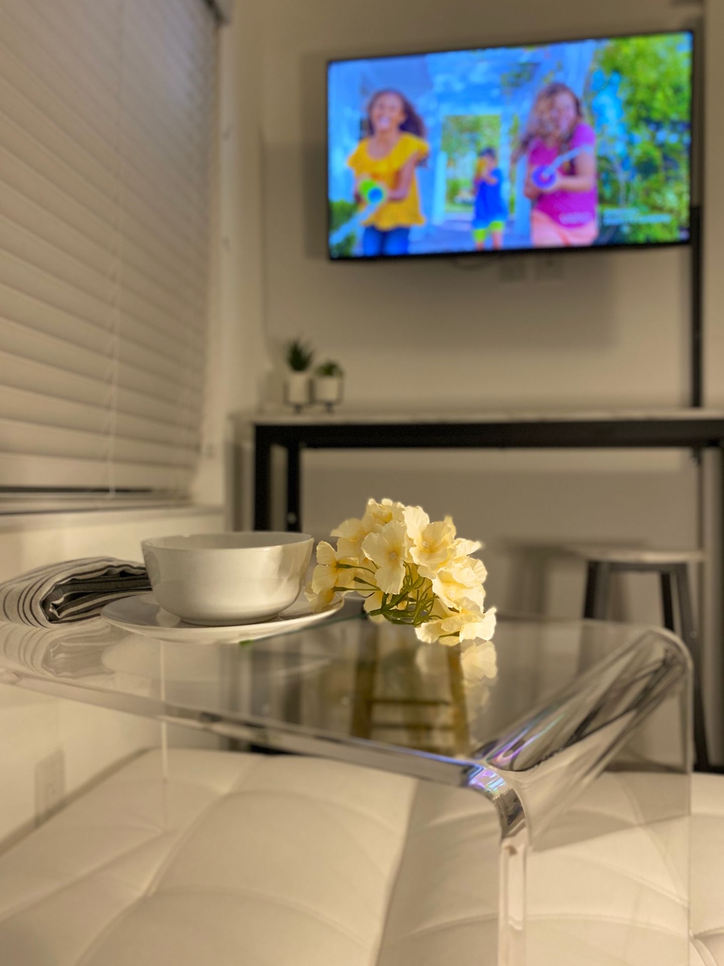 Modern Studio Living Just Steps from the Sand – South Beach Style 5 of 12