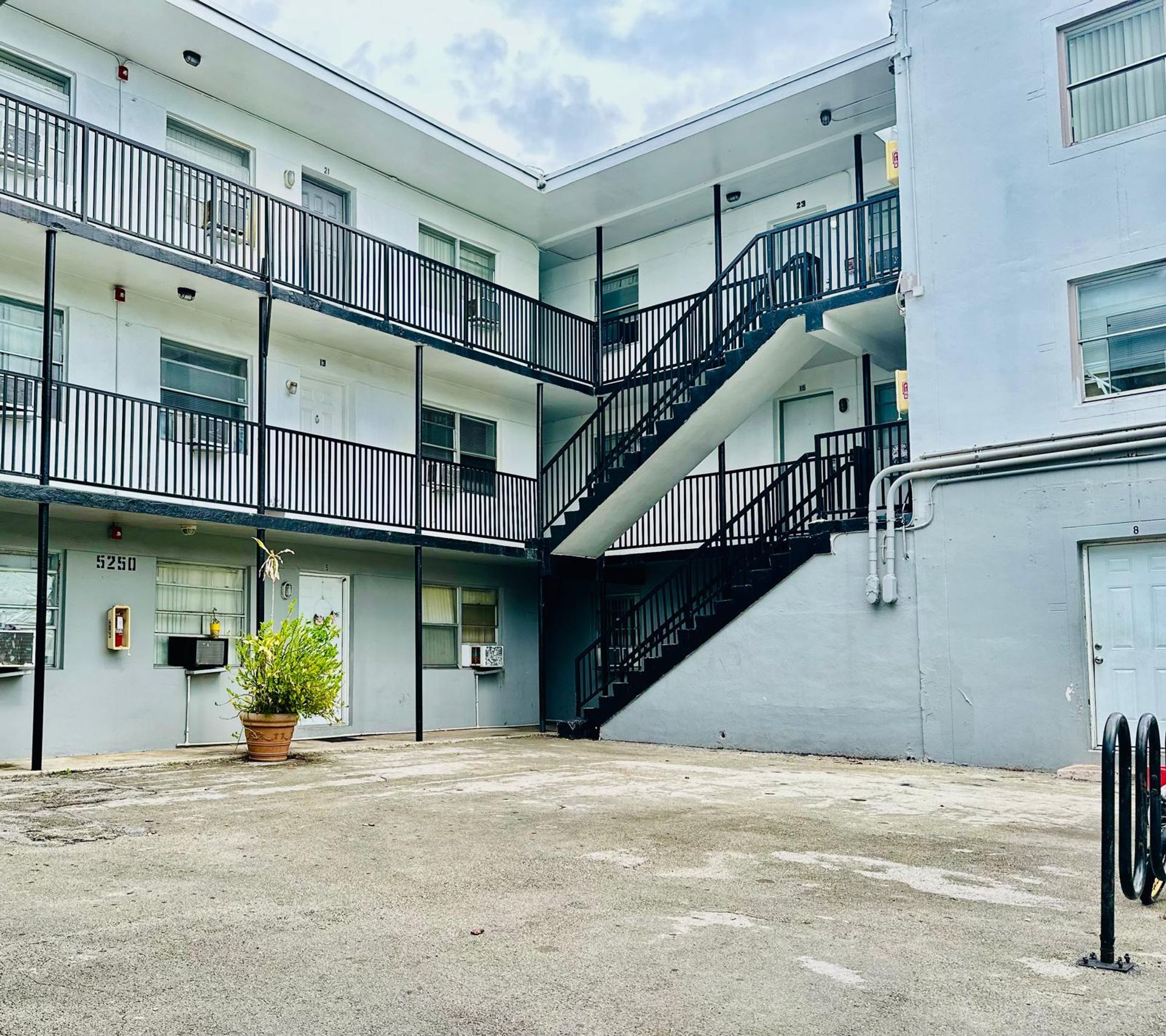 Miami Apartment: 5200 NW 26 Ave