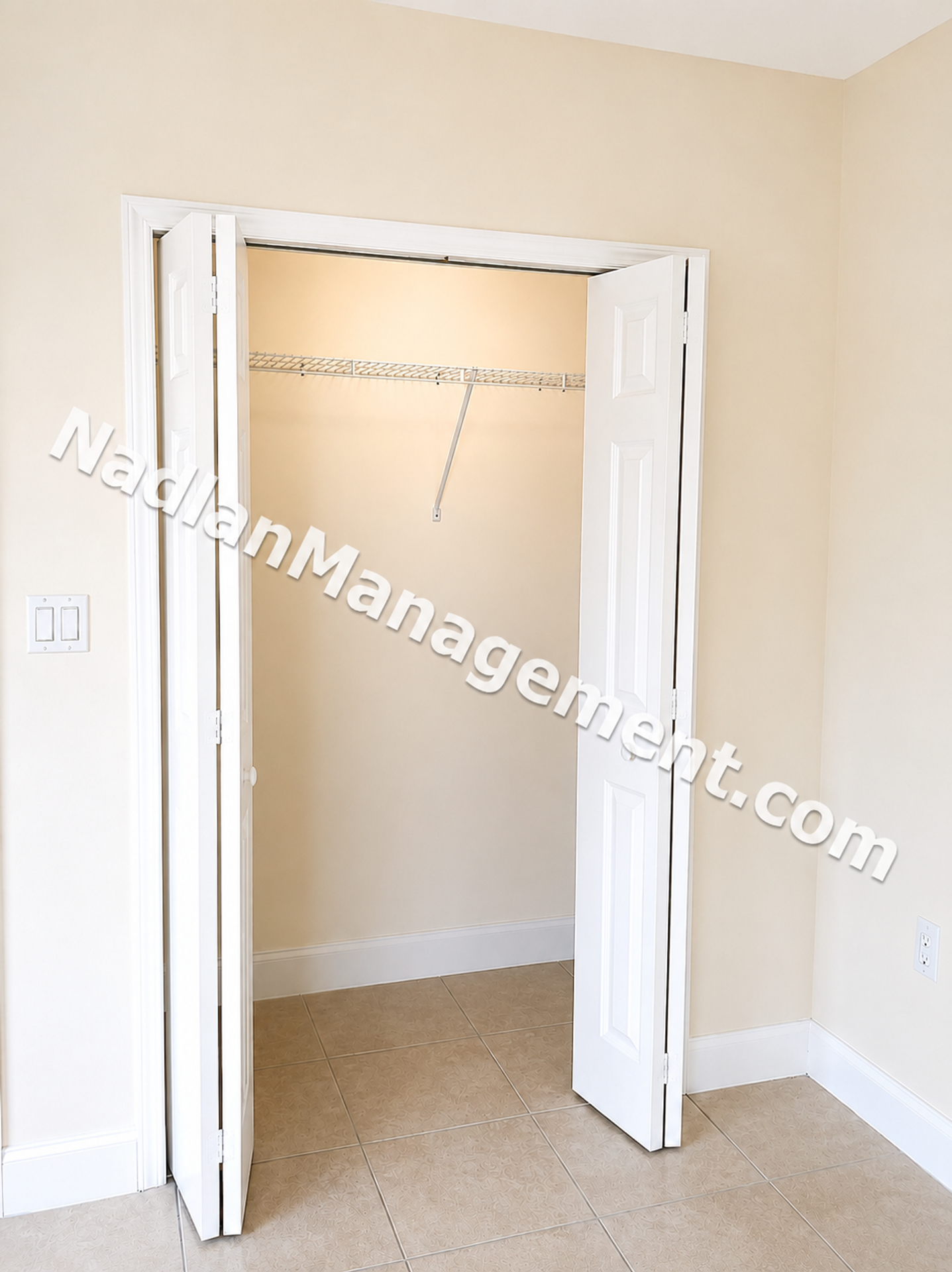 Stunning Boutique Studio Apartment Minuets From Downtown Miami & Wynwood! 4 of 12