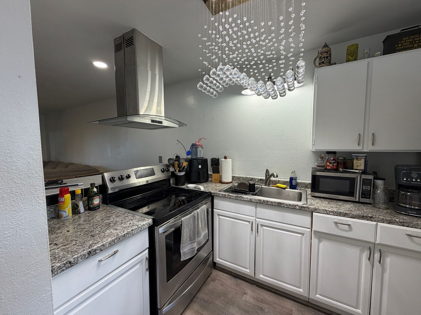 Waipahu Townhome: 94-615 Kahakea St. Apt 9C