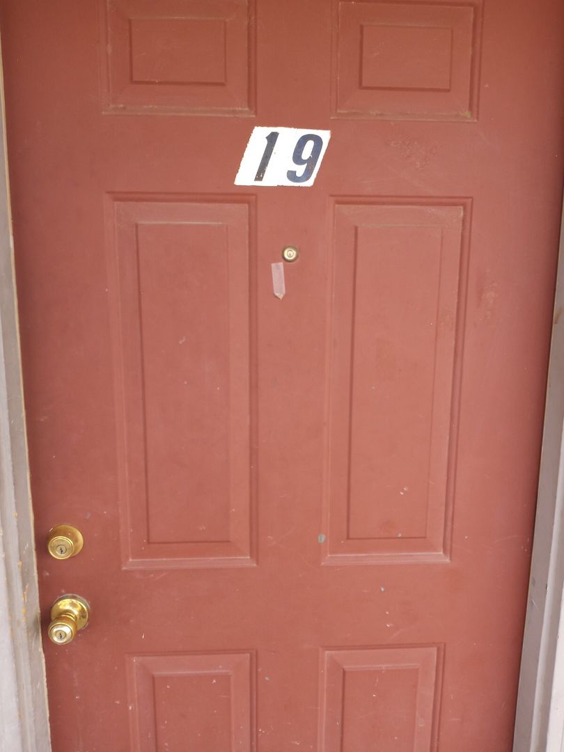 Las Cruces Apartment: 1800 S. Espina St.