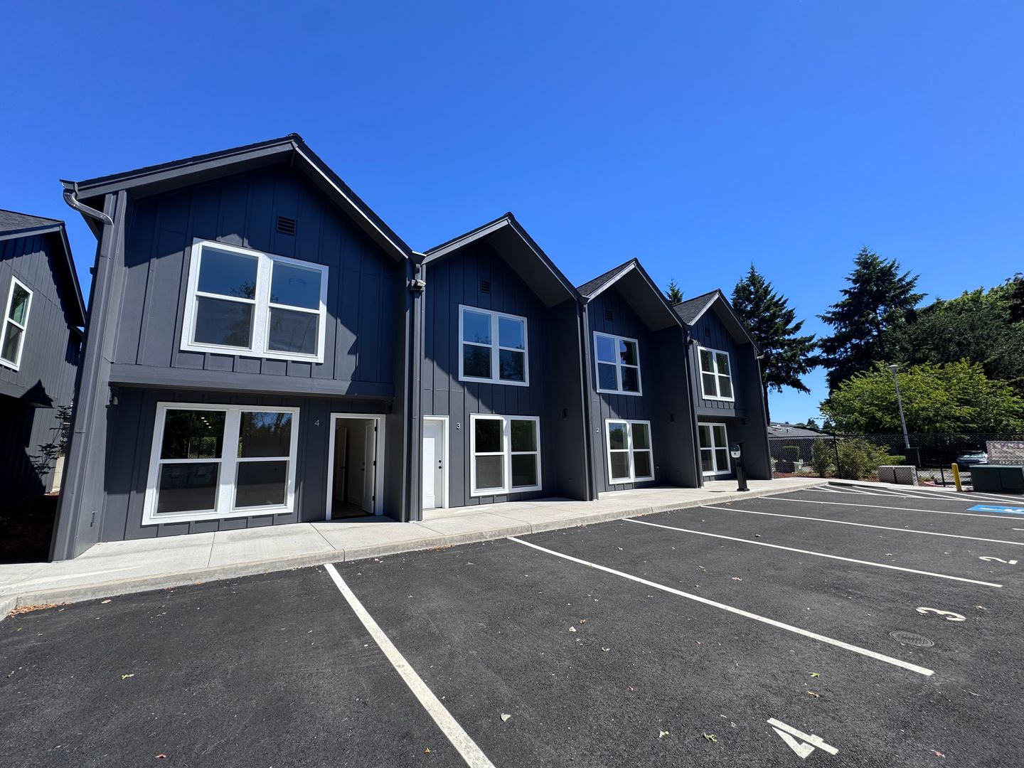 Vancouver Apartment: 5406 NE 34th St
