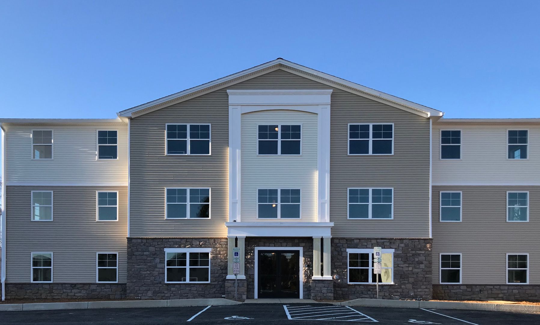 Mechanicsburg Apartment: 613A Geneva Drive