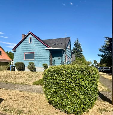 Charming Tacoma Craftsman with Spacious Basement & Bonus Area – photo 1