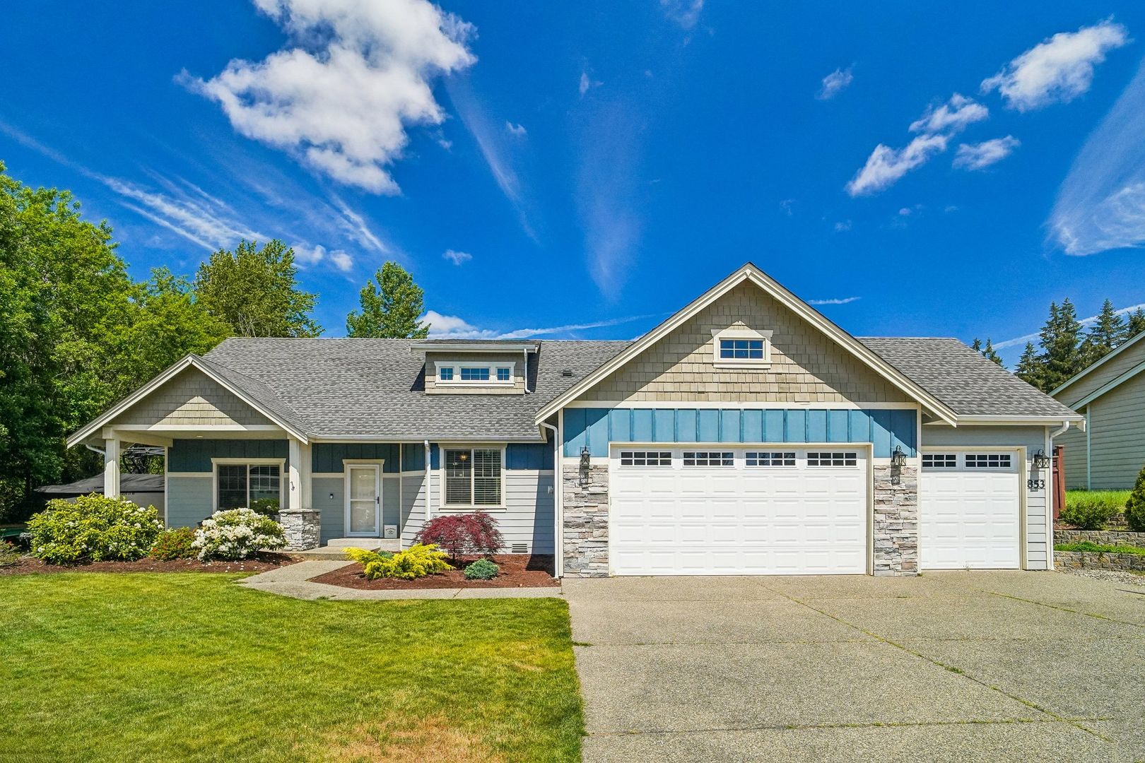 Port Orchard House: 853 SW Norpoint Ct.