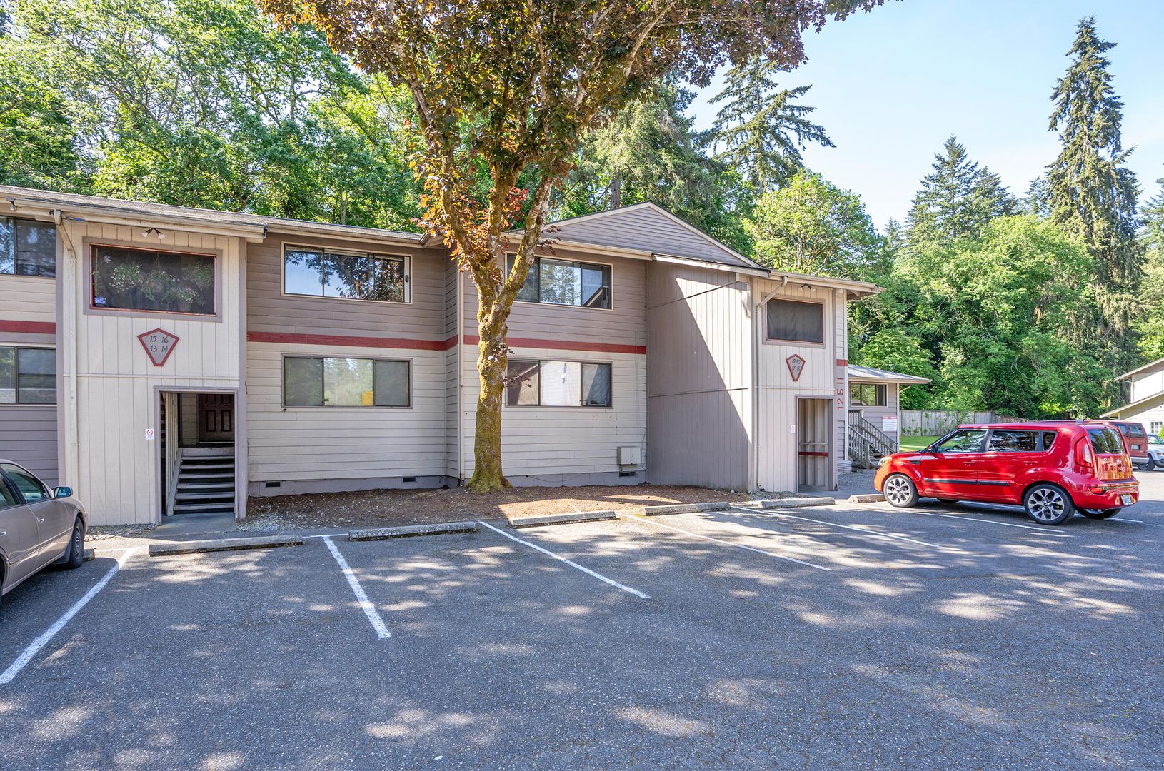 Lakewood Townhome: 12505-12511 98th Ave Ct SW