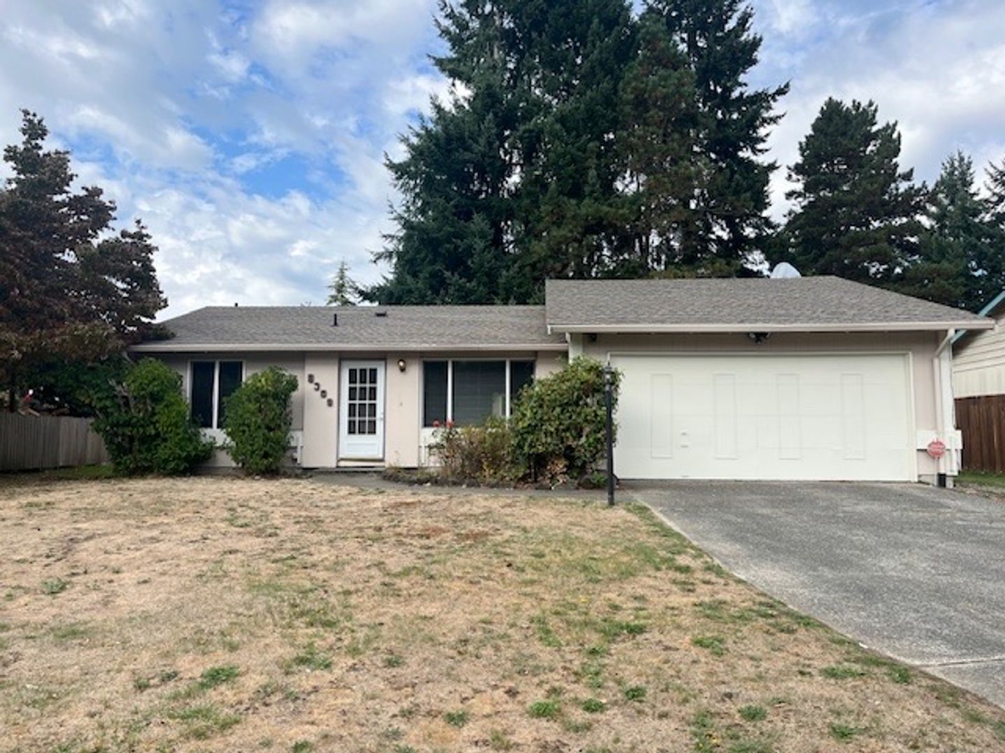 University Place House: 8309 56th St W