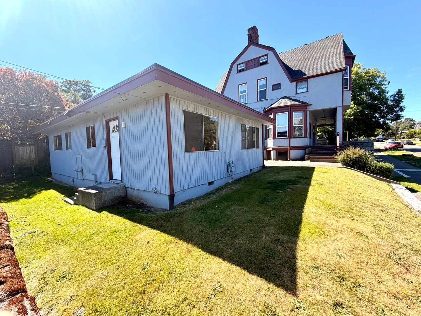 Tacoma Apartment: 523 N I St
