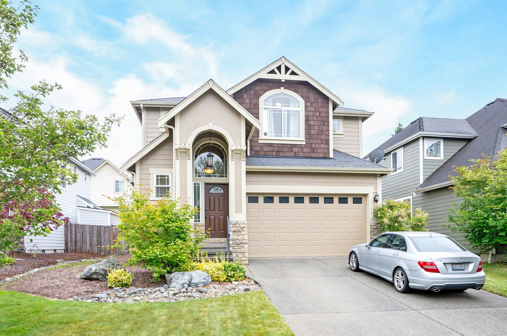 Puyallup House: 15513 84th Ave E