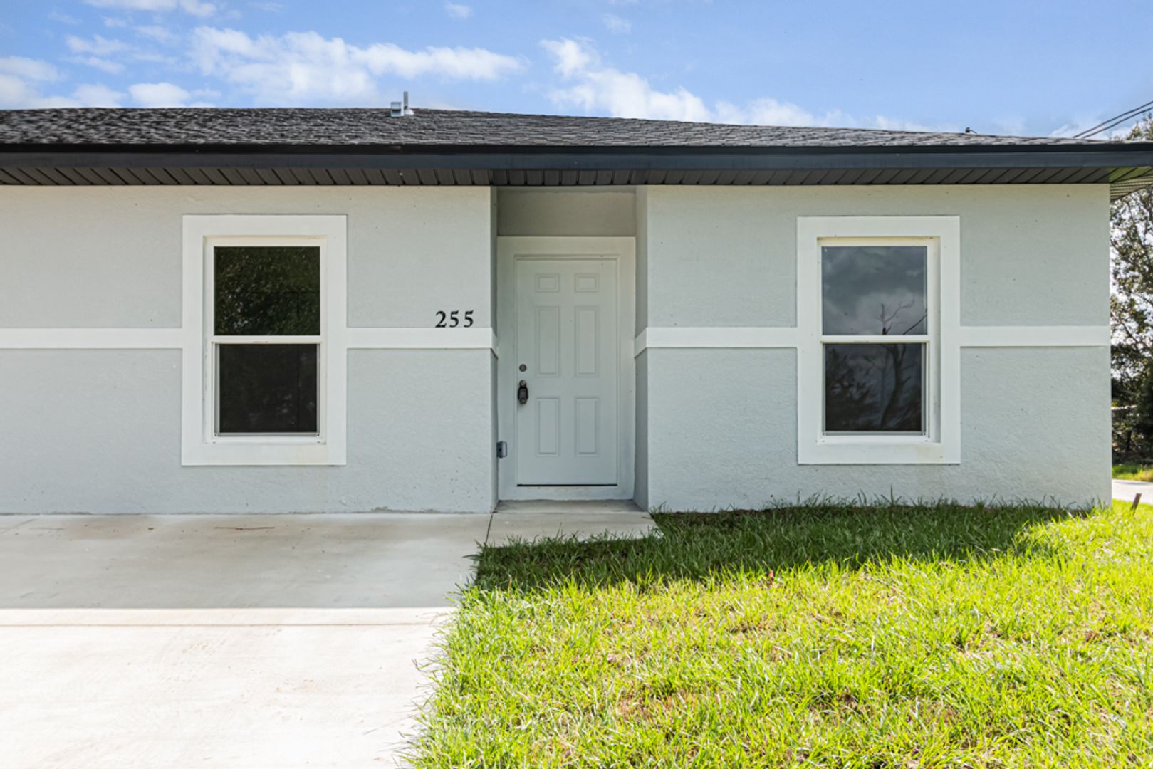 Lake Placid Apartment: 255 Christine st NW