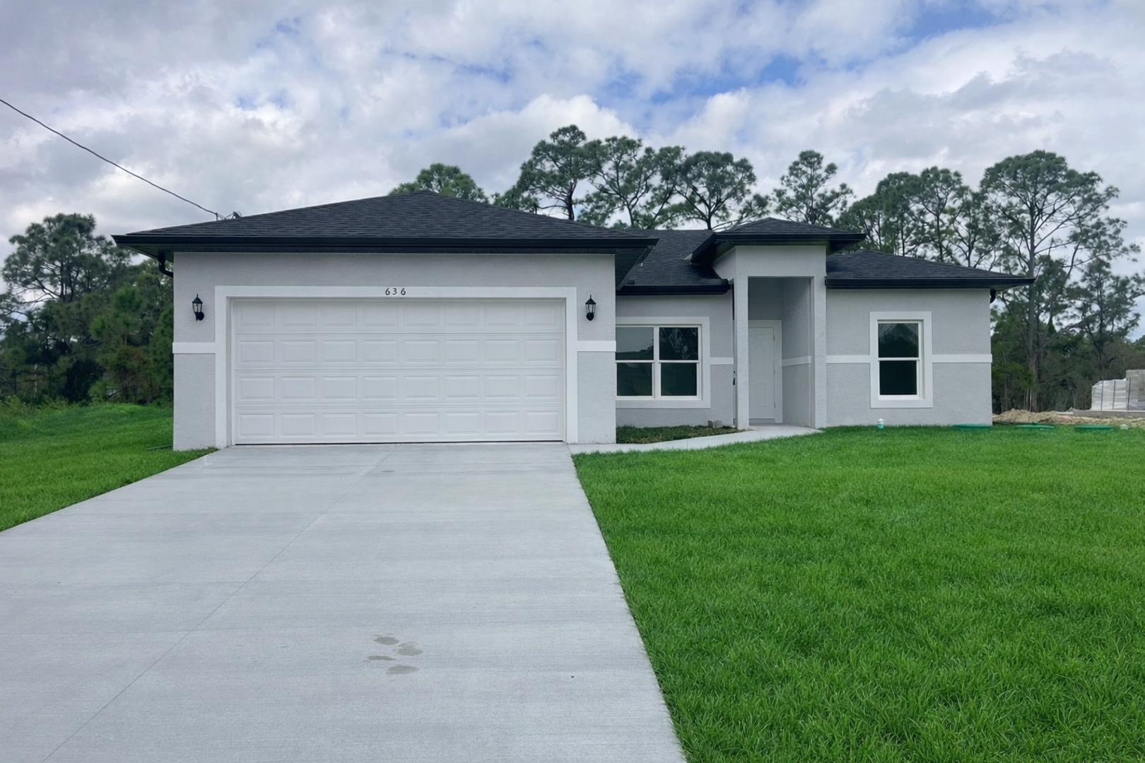 Lehigh Acres House: 636 Parker Avenue S