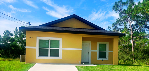 2/2 Single Family Home Available – Cozy, Peaceful Living in Lake Placid