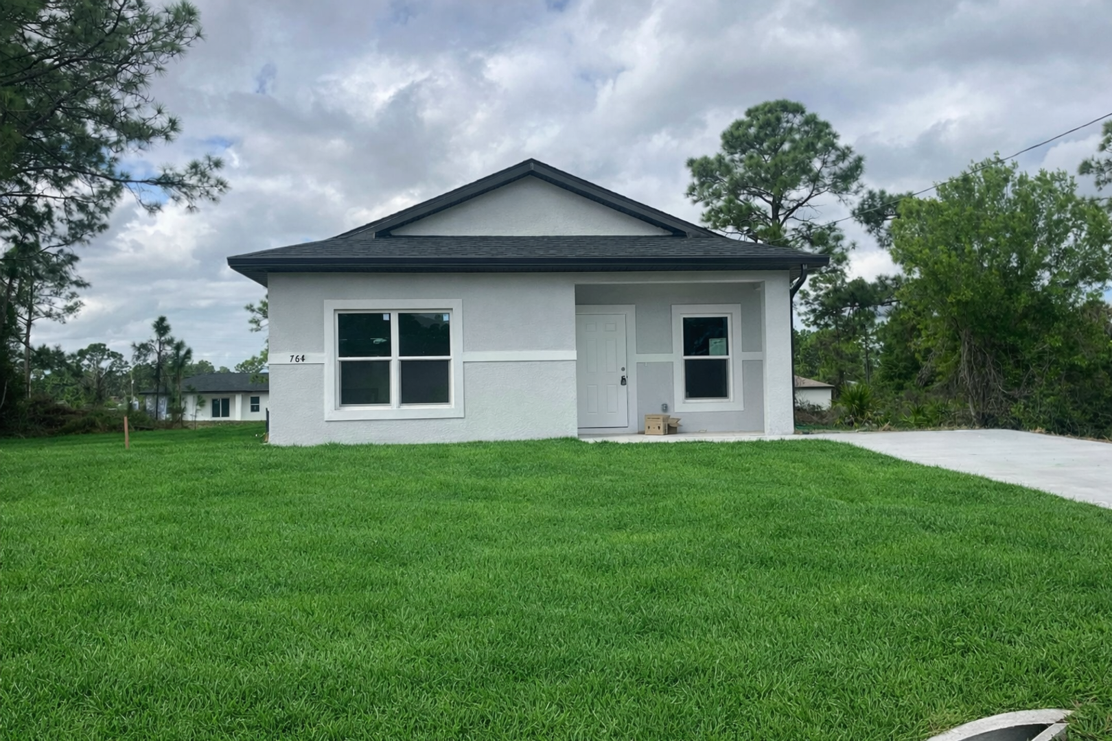 Lehigh Acres House: 764 Santa Lucia Avenue S