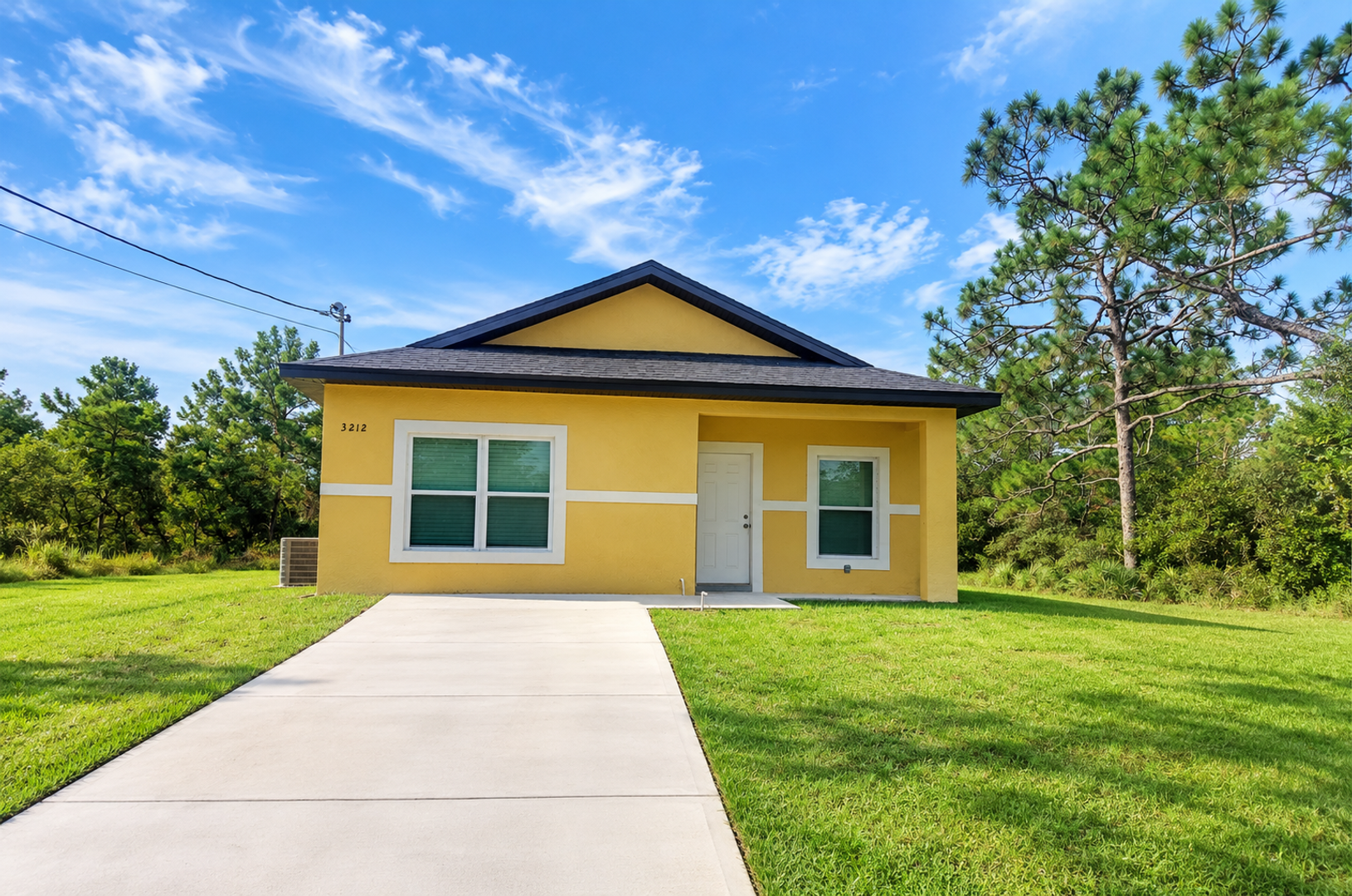 Lake Placid House: 3212 Oleander Dr