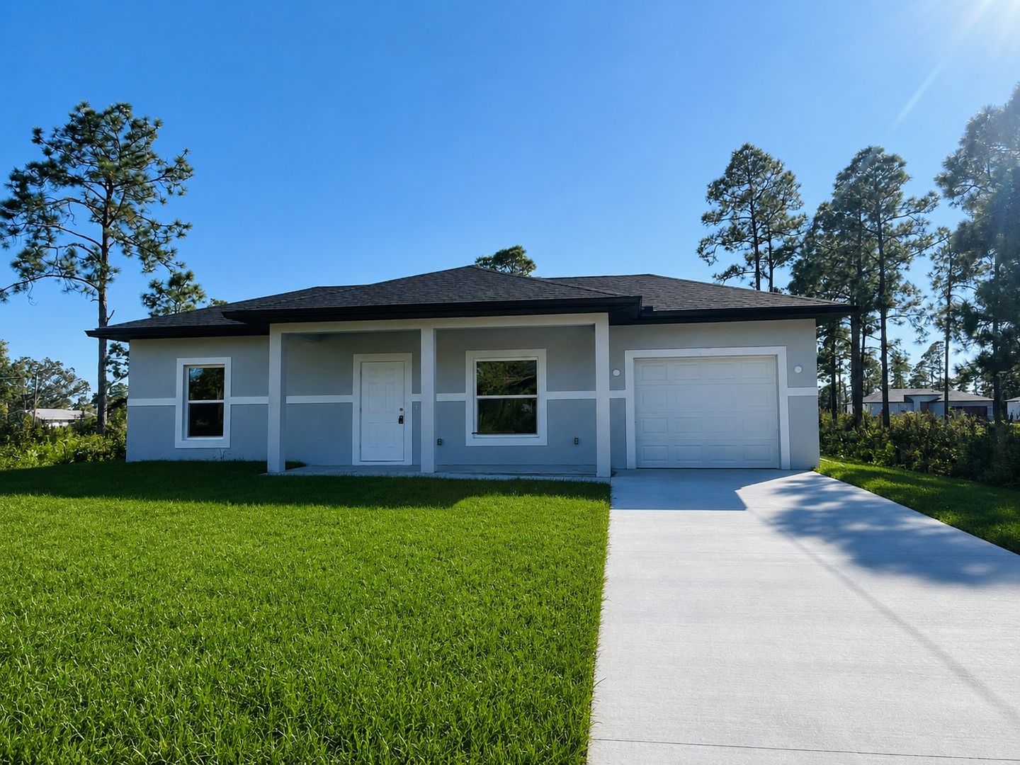 Lehigh Acres House: 610 Locust Ave S