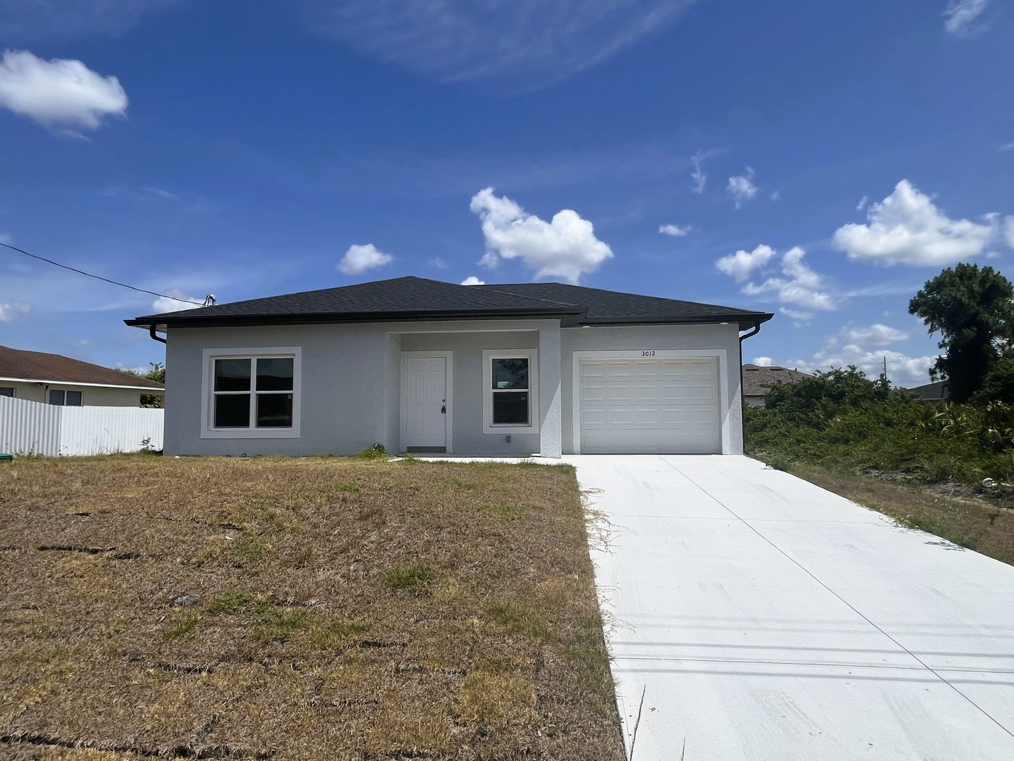 Lehigh Acres House: 3012 3rd St Sw, Lehigh Acres