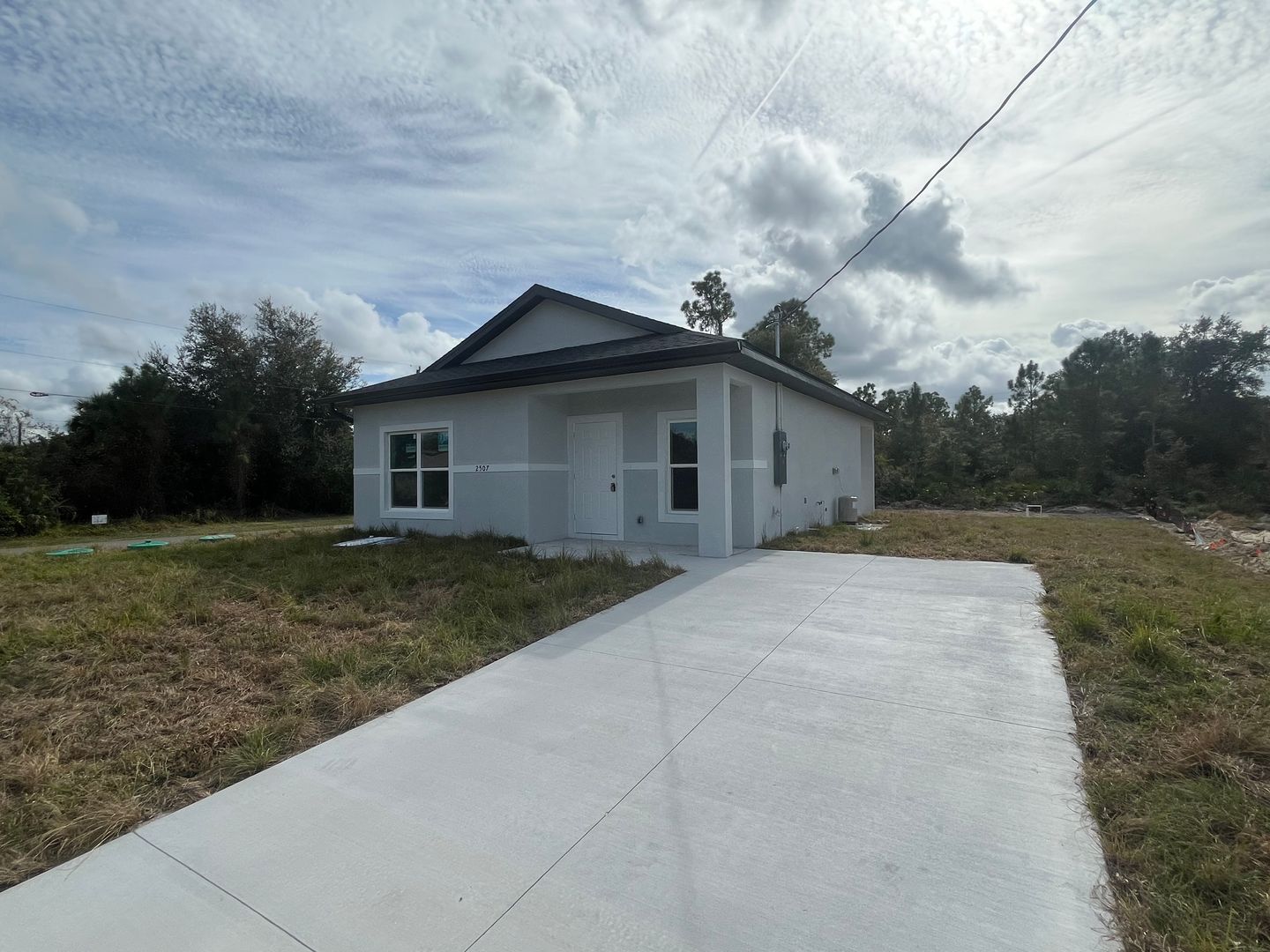 Lehigh Acres House: 2507 52nd st W