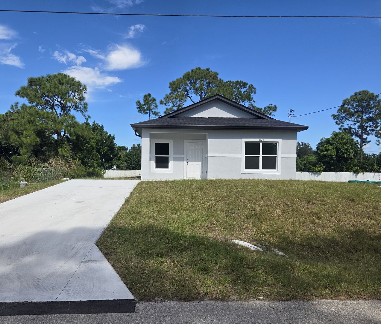Lehigh Acres House: 3120 29th st SW
