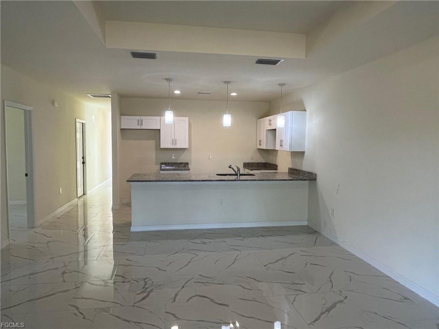 LEHIGH ACRES Apartment: 5317 30TH ST SW