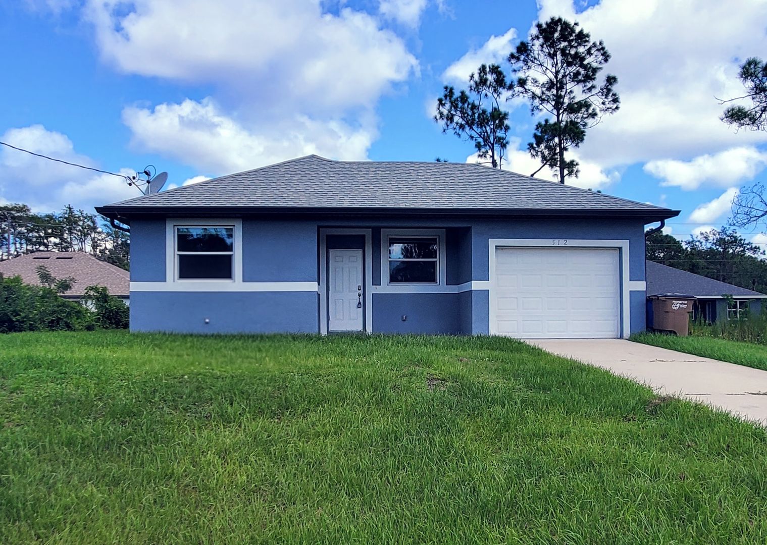 Lehigh Acres House: 512 Westdale Ave