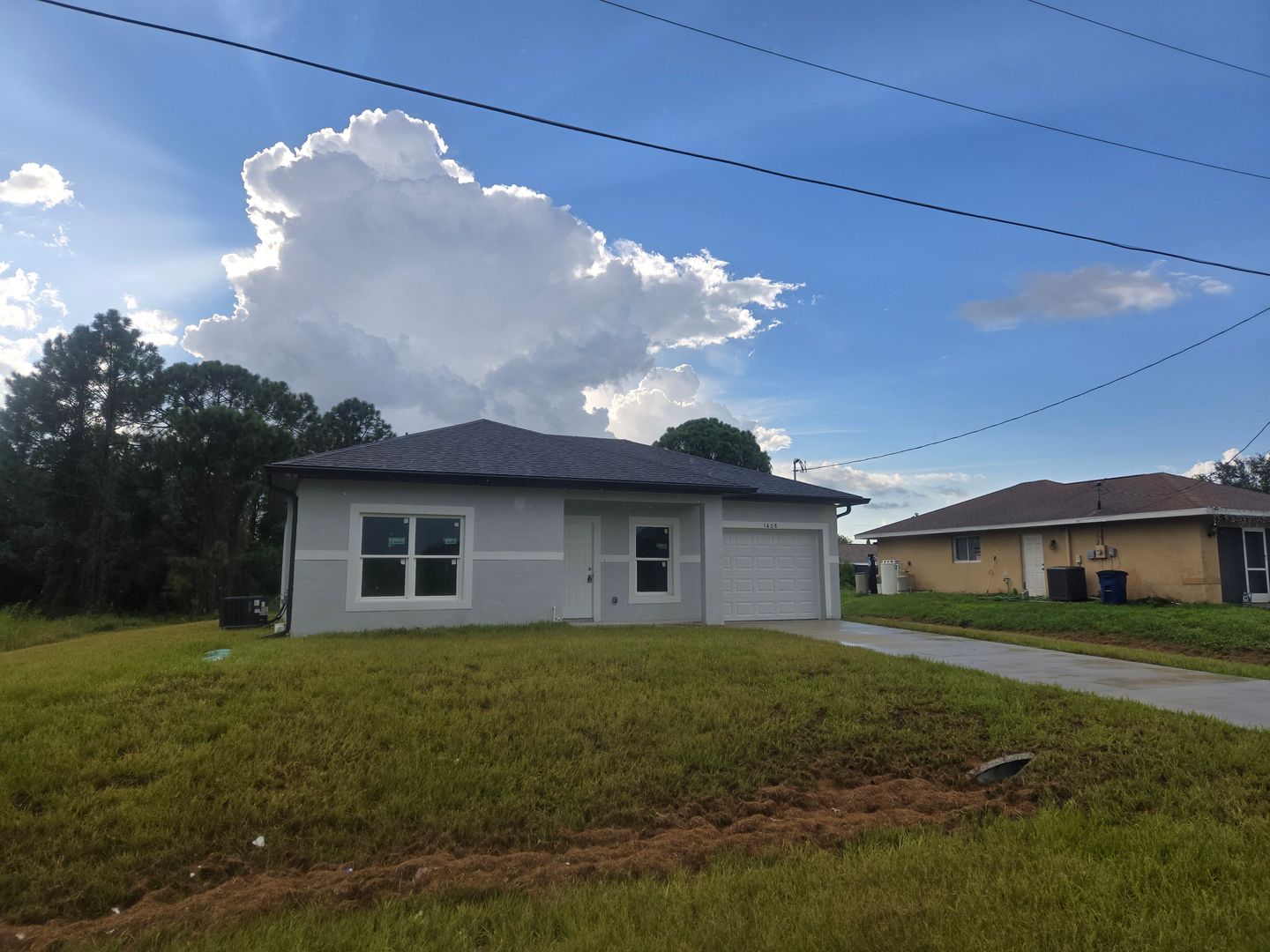 Lehigh Acres House: 1608 Irene Ave S