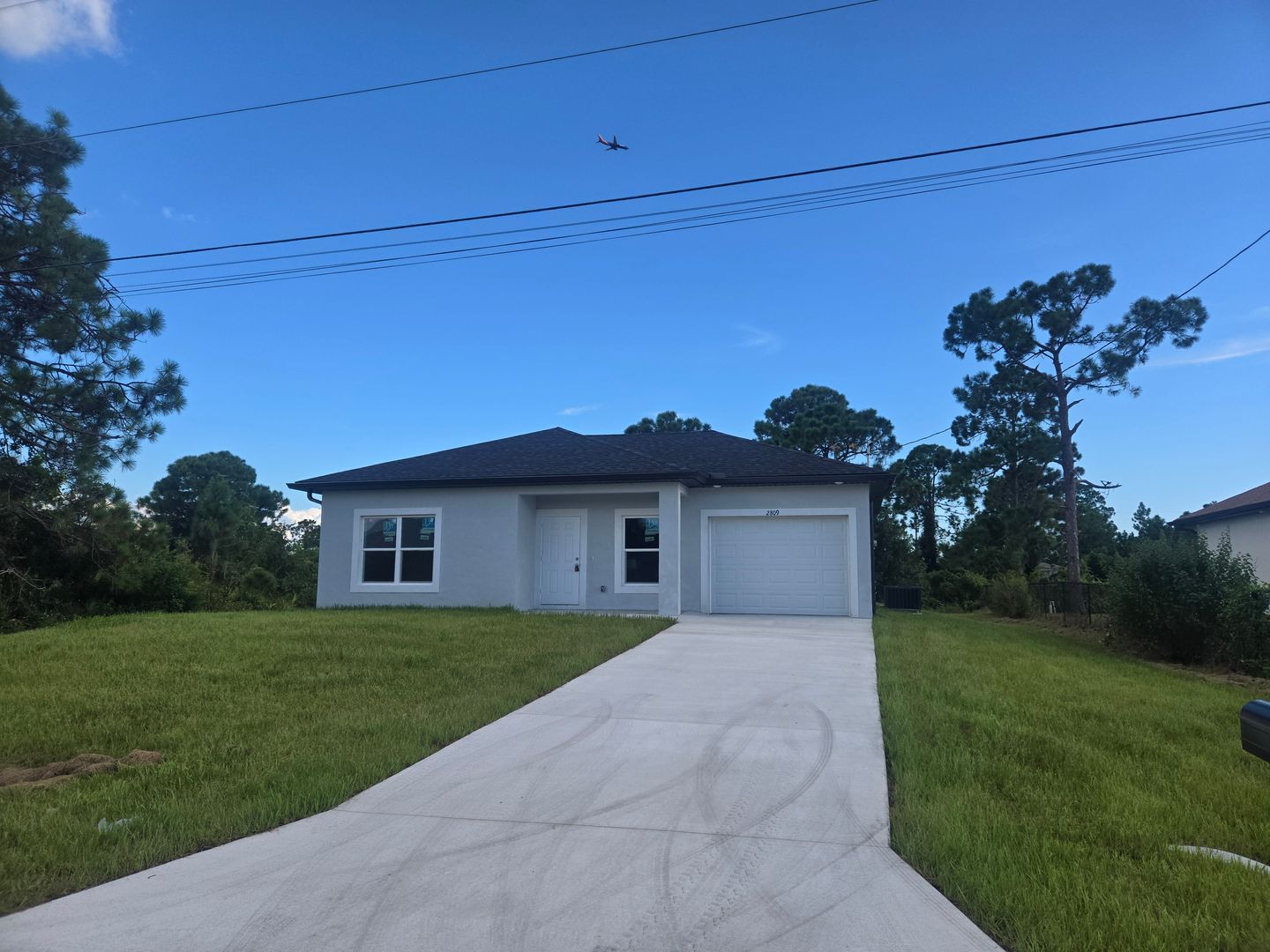 LEHIGH ACRES House: 2809 14TH ST SW