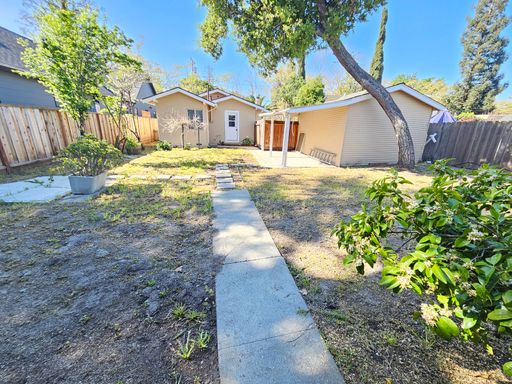 Listing photo thumbnail