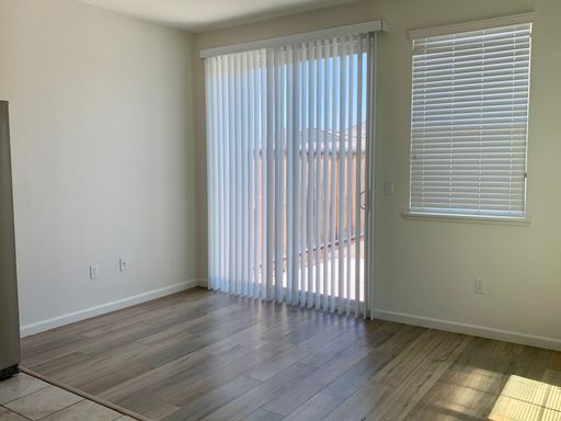 Listing photo thumbnail