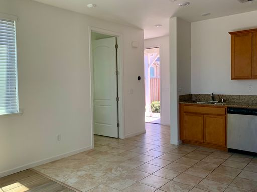 Listing photo thumbnail