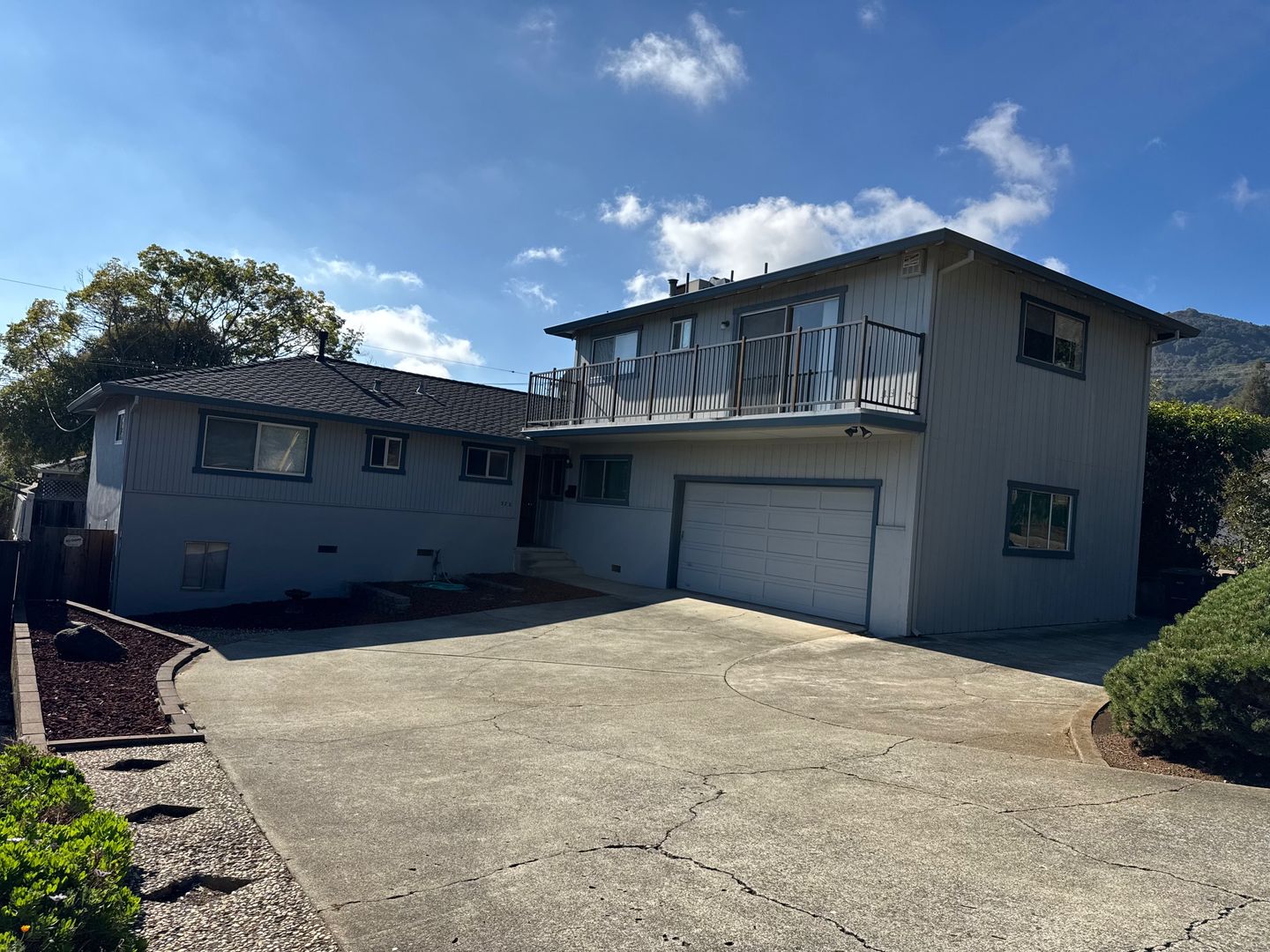 Morgan Hill Apartment: 370 Wright Ave.