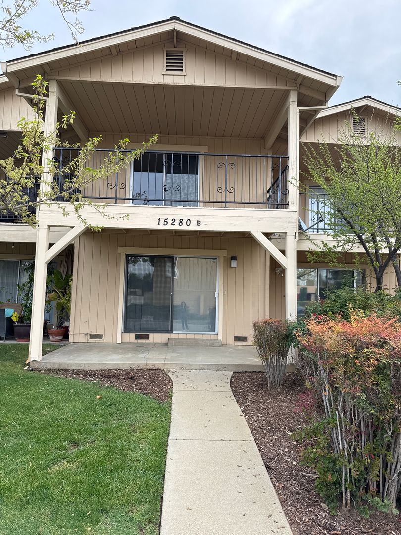 Morgan Hill Apartment: 15280 La Alameda Drive