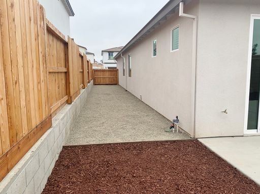 Listing photo thumbnail